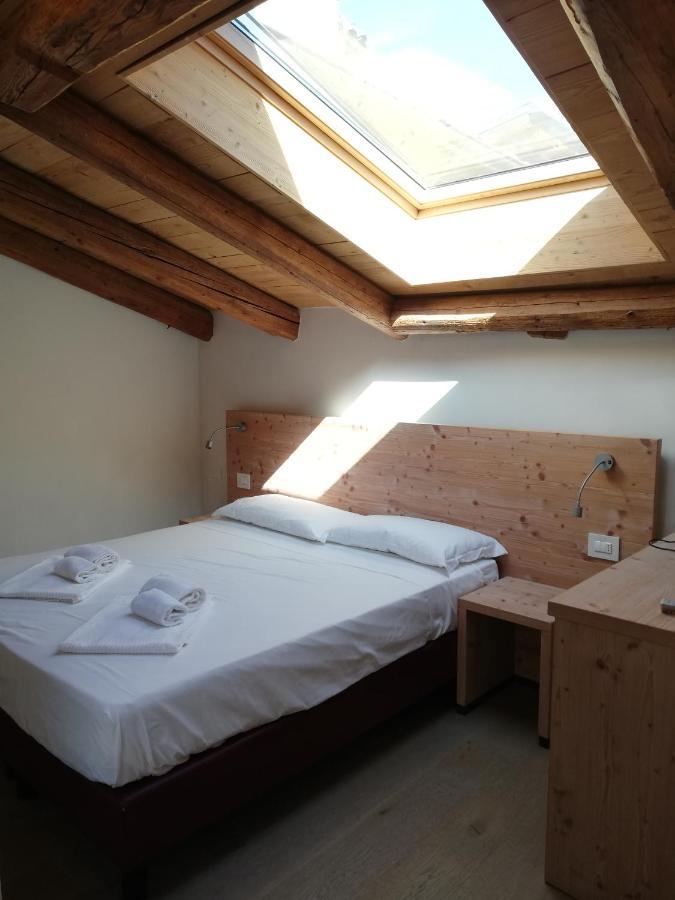 Colle Ameno Room And Breakfast Rovereto  Ngoại thất bức ảnh
