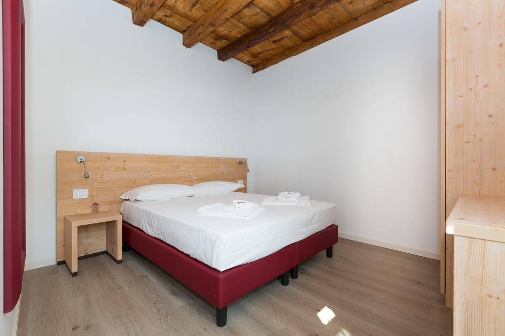 Colle Ameno Room And Breakfast Rovereto  Phòng bức ảnh