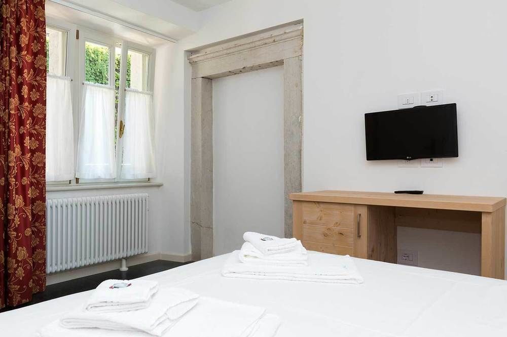 Colle Ameno Room And Breakfast Rovereto  Ngoại thất bức ảnh